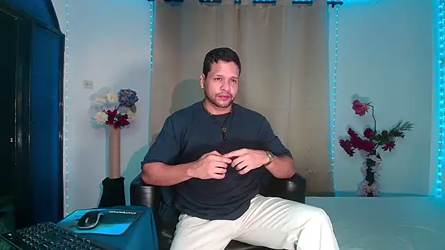 LucasGaeel online show from February 2026 03:18:02 AM