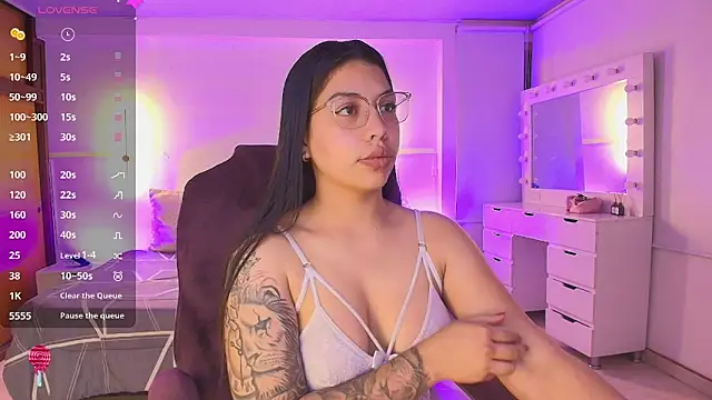 kloe28 online show from March 2026 03:52:01 AM