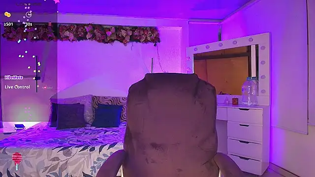 kloe28 online show from January 2026 03:55:01 AM