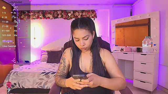 kloe28 online show from January 2026 04:08:01 AM