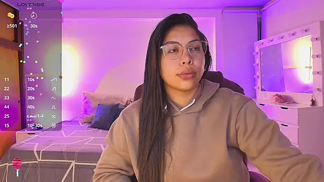 kloe28 online show from February 2026 03:51:02 AM