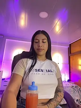 kloe28 online show from October 2025 03:52:02 AM