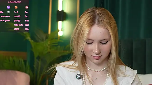 LiraKink online show from April 2026 04:14:02 AM