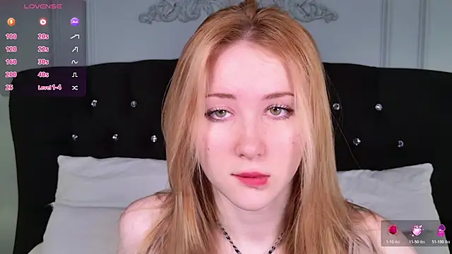 LiraKink online show from April 2026 04:25:01 AM