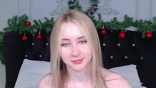 LiraKink online show from December 2025 03:50:01 AM