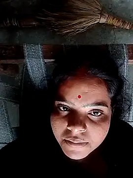 Snapshot of Cuty_nensi chatting on October 2025 06:18:02 AM Cuty nensi online show from October 2025 06:18:02 AM