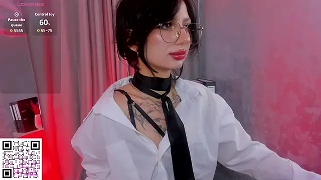 Snapshot of Michelle_Murray chatting on October 2025 04:17:02 PM Michelle Murray online show from October 2025 04:17:02 PM