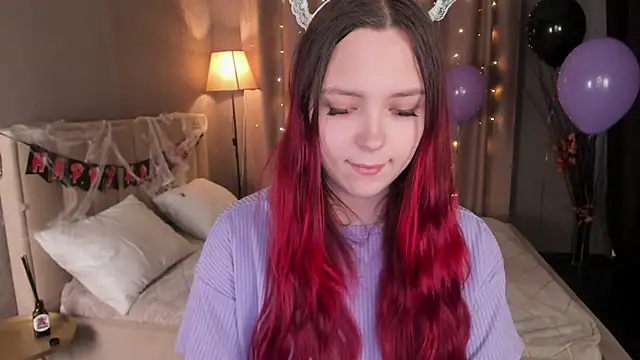 Monica  Queen online show from October 2025 05:30:02 AM