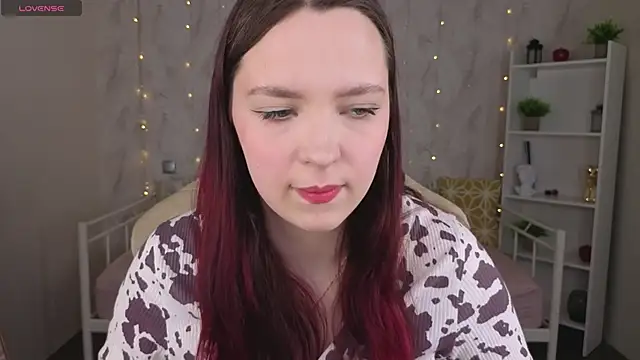 Monica  Queen online show from May 2026 05:34:02 AM