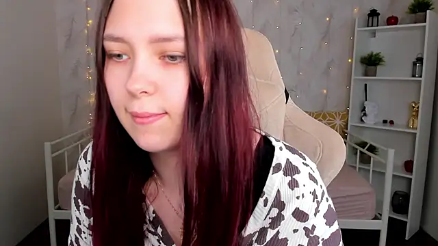 Monica  Queen online show from April 2026 05:43:02 AM