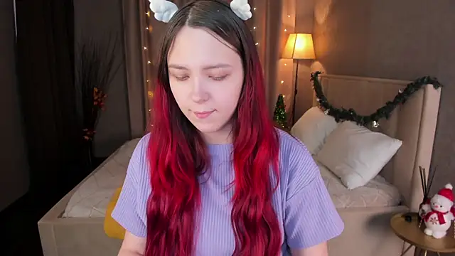 Monica  Queen online show from December 2025 05:28:01 AM