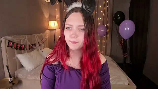 Monica  Queen online show from October 2025 05:30:01 AM