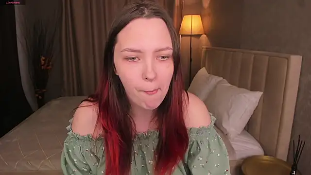 Monica  Queen online show from March 2026 05:40:02 AM