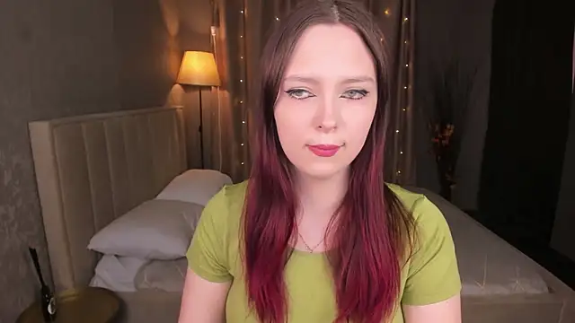 Monica  Queen online show from May 2026 05:32:02 AM