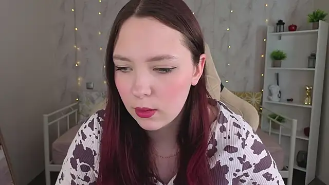 Monica  Queen online show from May 2026 05:27:02 AM