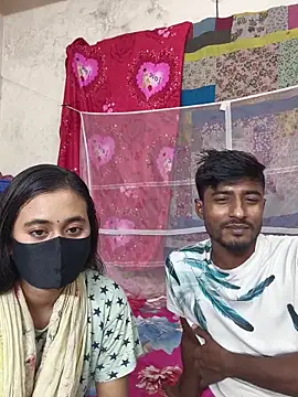 Snapshot of Love_Queen11 chatting on November 2025 03:38:01 PM Love Queen11 online show from November 2025 03:38:01 PM