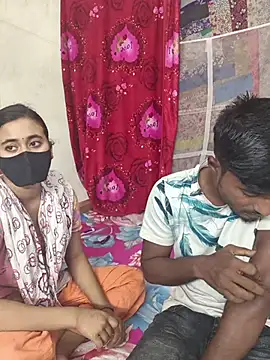 Snapshot of Love_Queen11 chatting on November 2025 04:22:02 PM Love Queen11 online show from November 2025 04:22:02 PM