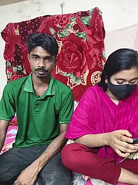 Snapshot of Love_Queen11 chatting on February 2026 03:36:01 PM Love Queen11 online show from February 2026 03:36:01 PM