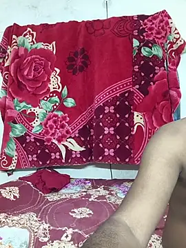 Snapshot of Love_Queen11 chatting on April 2026 03:58:01 PM Love Queen11 online show from April 2026 03:58:01 PM