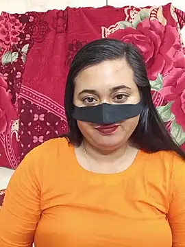 Snapshot of Love_Queen11 chatting on June 2026 04:19:01 PM Love Queen11 online show from June 2026 04:19:01 PM
