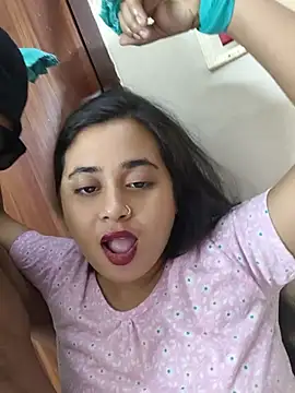 Snapshot of Love_Queen11 chatting on July 2026 04:26:02 PM Love Queen11 online show from July 2026 04:26:02 PM