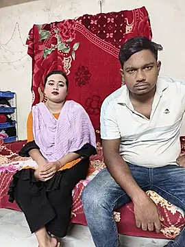 Snapshot of Love_Queen11 chatting on July 2026 03:42:01 PM Love Queen11 online show from July 2026 03:42:01 PM