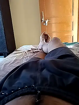 fuckherboi online show from October 2025 11:12:01 AM