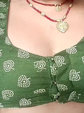 Snapshot of Hot_rieal6 chatting on February 2026 04:53:02 AM Hot rieal6 online show from February 2026 04:53:02 AM