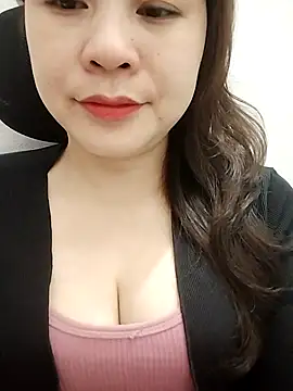 Girl Shy2000 online show from February 2026 12:49:01 PM