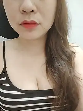 Girl Shy2000 online show from May 2026 09:00:01 PM