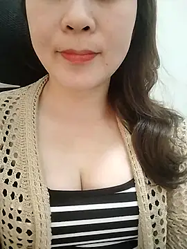 Girl Shy2000 online show from March 2026 04:25:01 AM