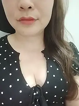 Girl Shy2000 online show from June 2026 01:00:01 PM