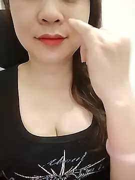 Girl Shy2000 online show from April 2026 10:05:02 PM