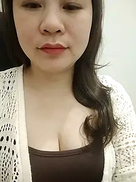 Girl Shy2000 online show from March 2026 10:33:01 PM