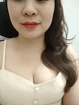 Girl Shy2000 online show from April 2026 02:35:01 PM