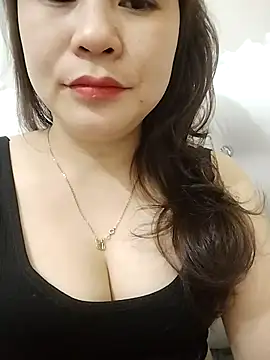 Girl Shy2000 online show from February 2026 01:35:02 PM