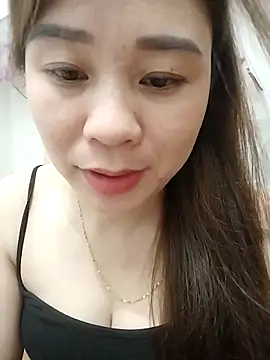 Girl Shy2000 online show from October 2025 04:19:02 PM