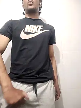 Ilhaamgrey online show from December 2025 04:29:01 PM