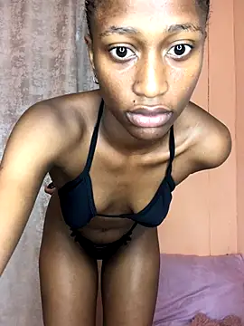 Snapshot of Caramel102004 chatting on September 2025 08:04:02 PM Caramel102004 online show from September 2025 08:04:02 PM