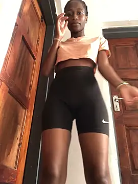 Caramel102004 online show from April 2026 10:43:01 AM