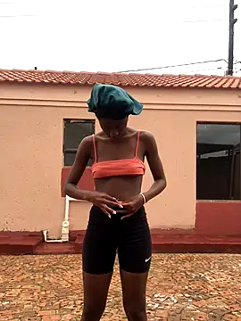 Caramel102004 online show from December 2025 08:49:02 AM