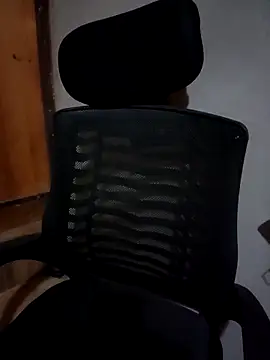 Snapshot of Meoweo_23 chatting on November 2025 09:31:02 AM Meoweo 23 online show from November 2025 09:31:02 AM