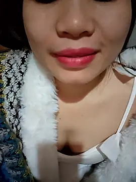 Snapshot of Meoweo_23 chatting on November 2025 09:37:01 PM Meoweo 23 online show from November 2025 09:37:01 PM