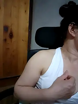 Snapshot of Meoweo_23 chatting on October 2025 12:36:01 PM Meoweo 23 online show from October 2025 12:36:01 PM