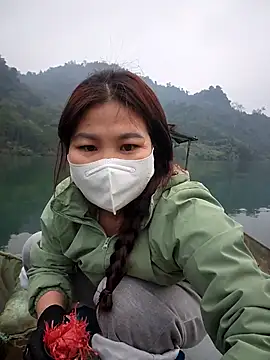 Snapshot of Meoweo_23 chatting on December 2025 12:04:01 AM Meoweo 23 online show from December 2025 12:04:01 AM