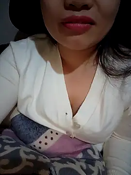 Snapshot of Meoweo_23 chatting on December 2025 08:04:02 PM Meoweo 23 online show from December 2025 08:04:02 PM