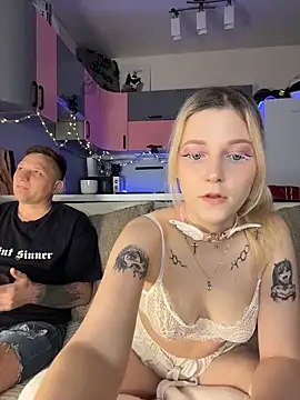 Crystal Neko online show from April 2026 09:28:01 PM