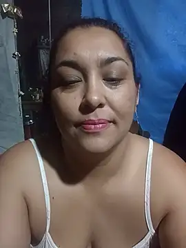 Snapshot of Lobizona chatting on June 2026 12:33:01 PM Lobizona online show from June 2026 12:33:01 PM