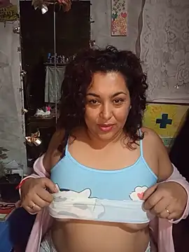 Snapshot of Lobizona chatting on June 2026 10:05:02 AM Lobizona online show from June 2026 10:05:02 AM