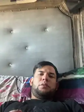 Moisesjrtapia online show from February 2026 12:19:02 AM